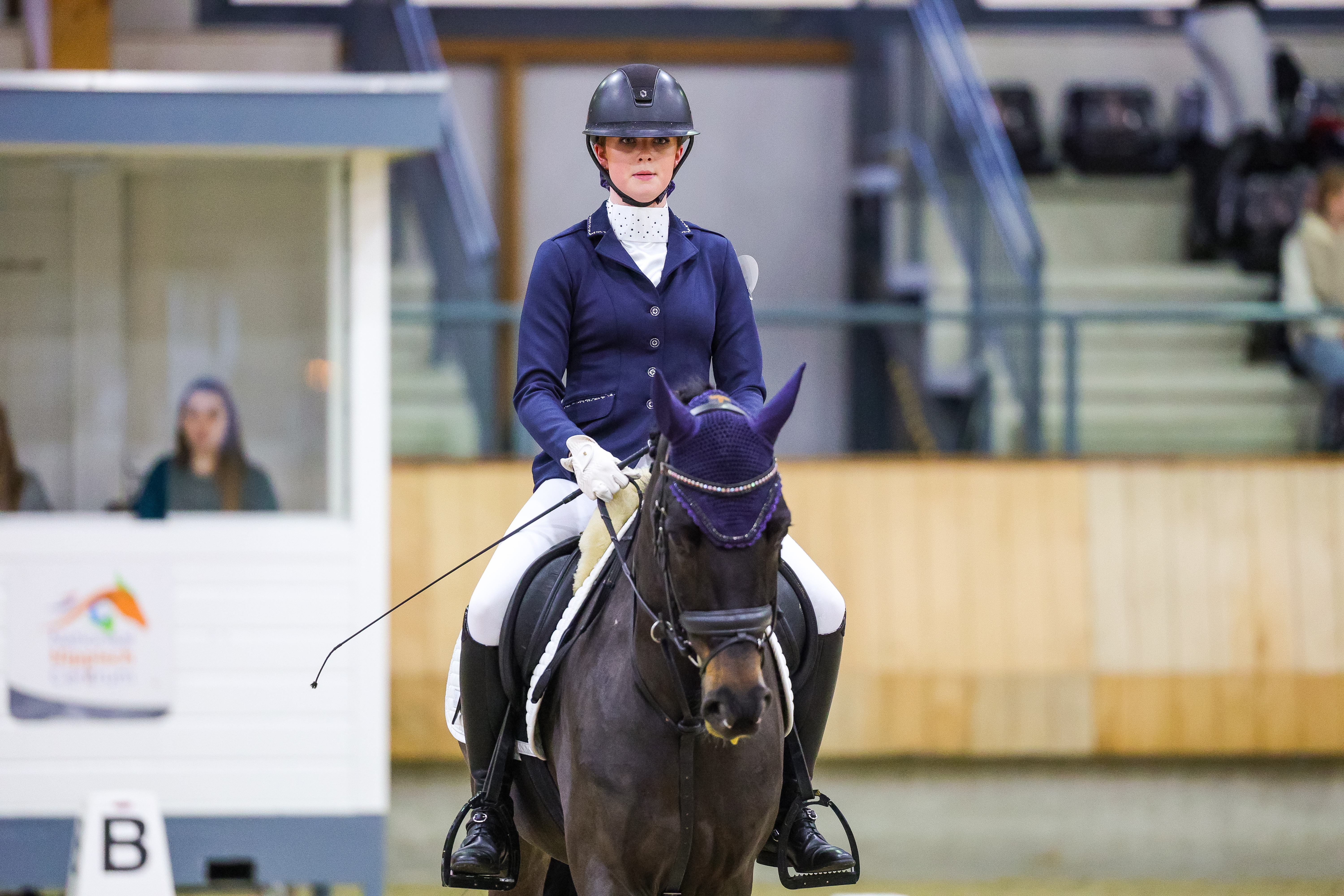 maikel van der vleuten springt met beauville z n.o.p. over een hindernis tijdens de olympische spelen