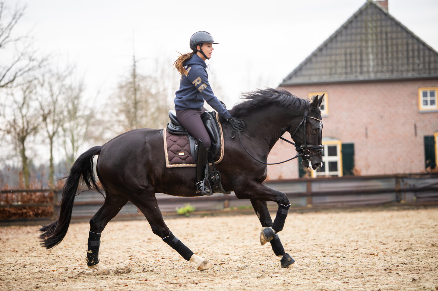 yorick geeft een kind 1 op 1 uitleg